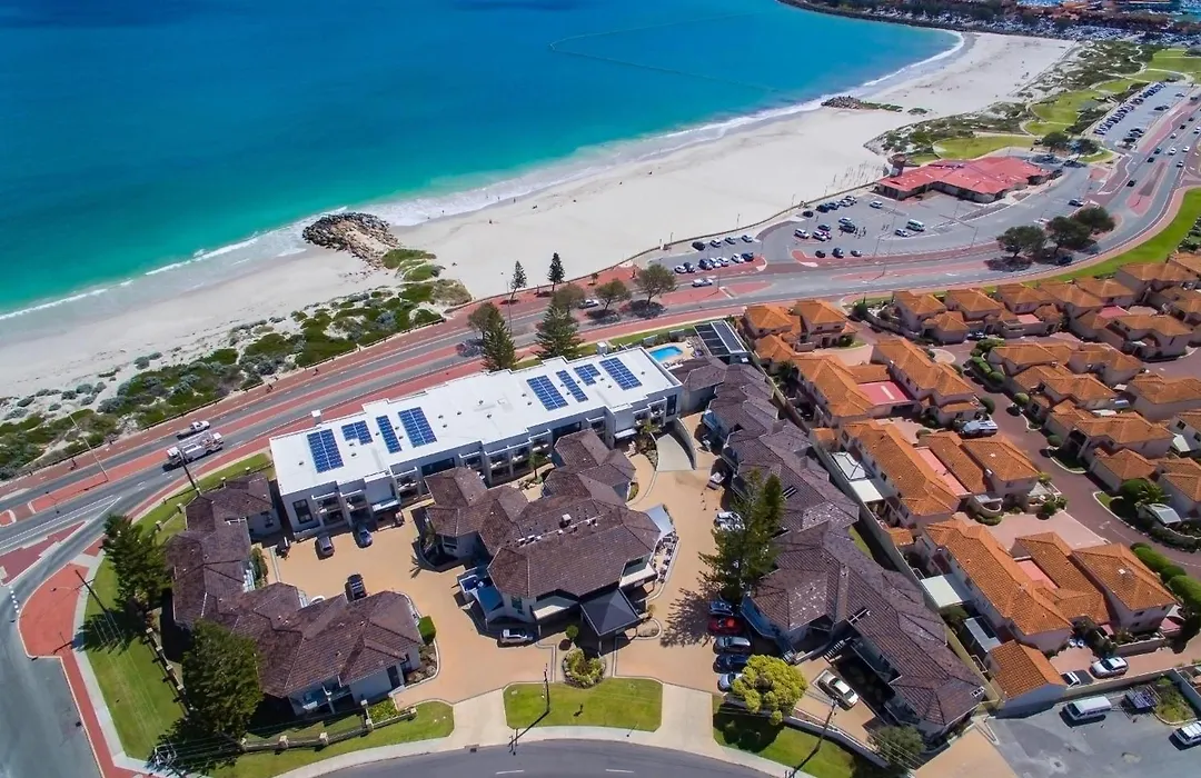 Quality Resort Sorrento Beach-1
